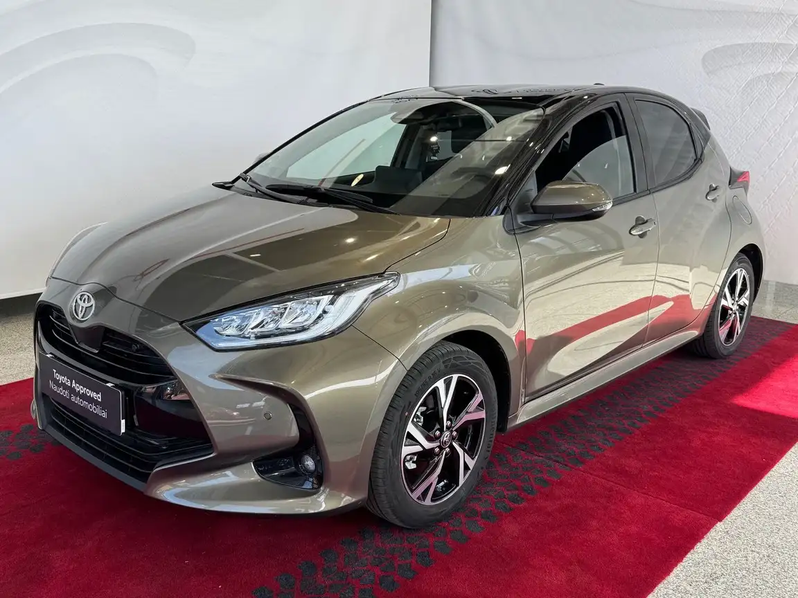 TOYOTA YARIS