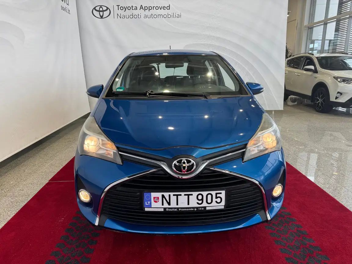 TOYOTA YARIS
