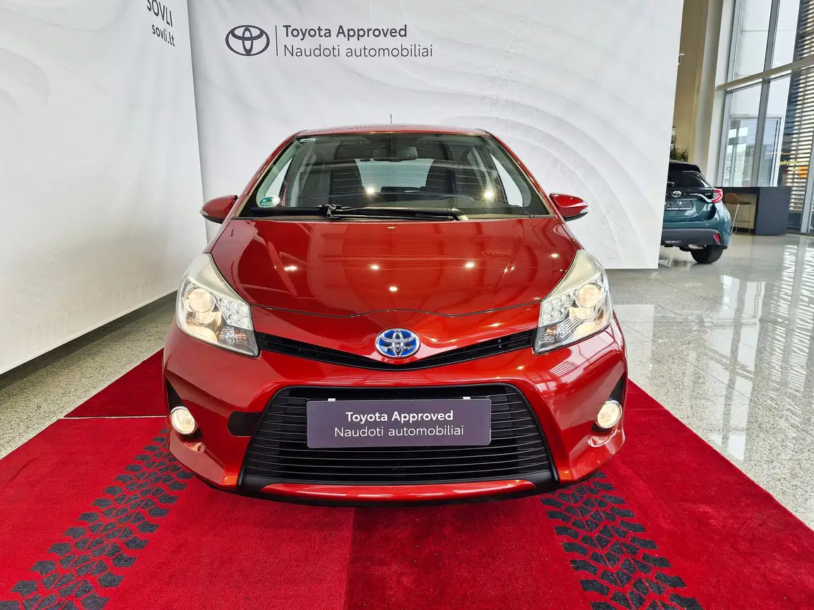 TOYOTA YARIS