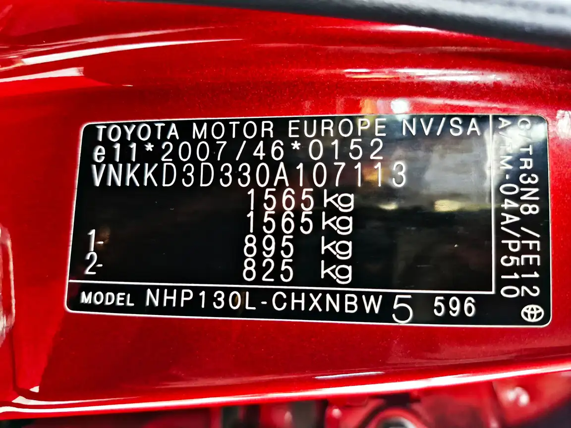 TOYOTA YARIS