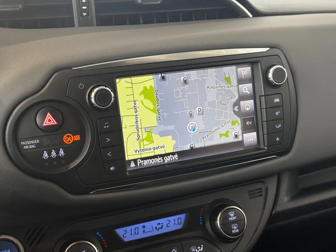TOYOTA YARIS