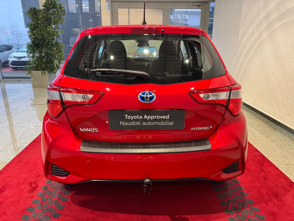 TOYOTA YARIS