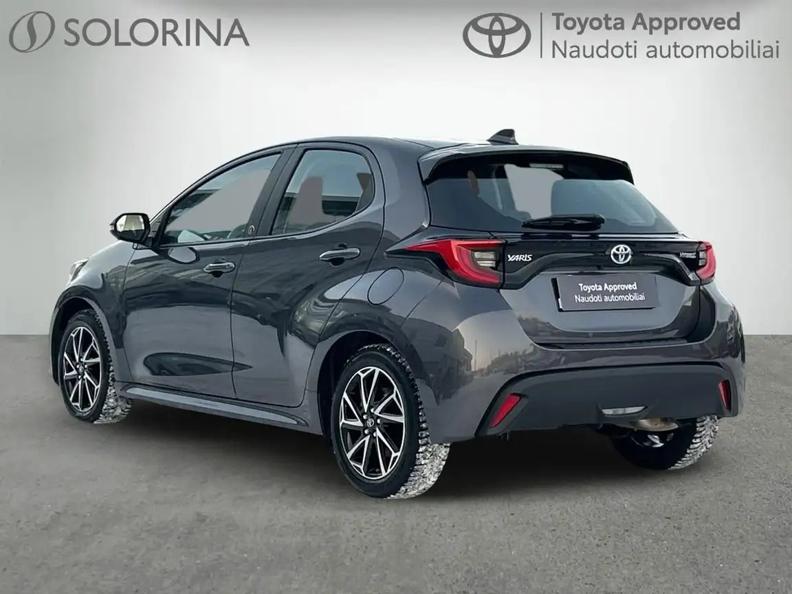 TOYOTA YARIS