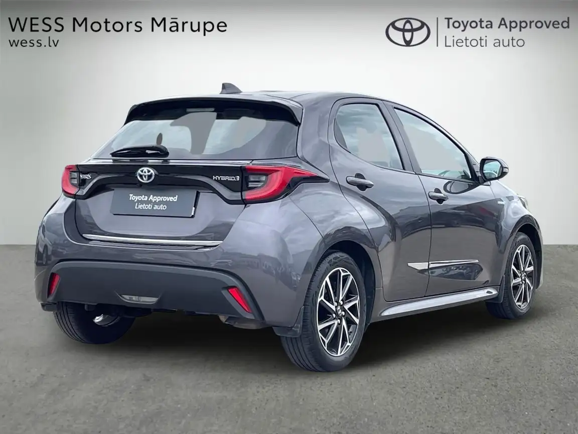 TOYOTA YARIS