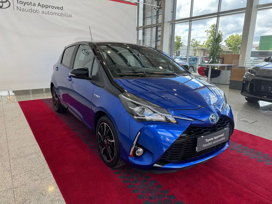 TOYOTA YARIS