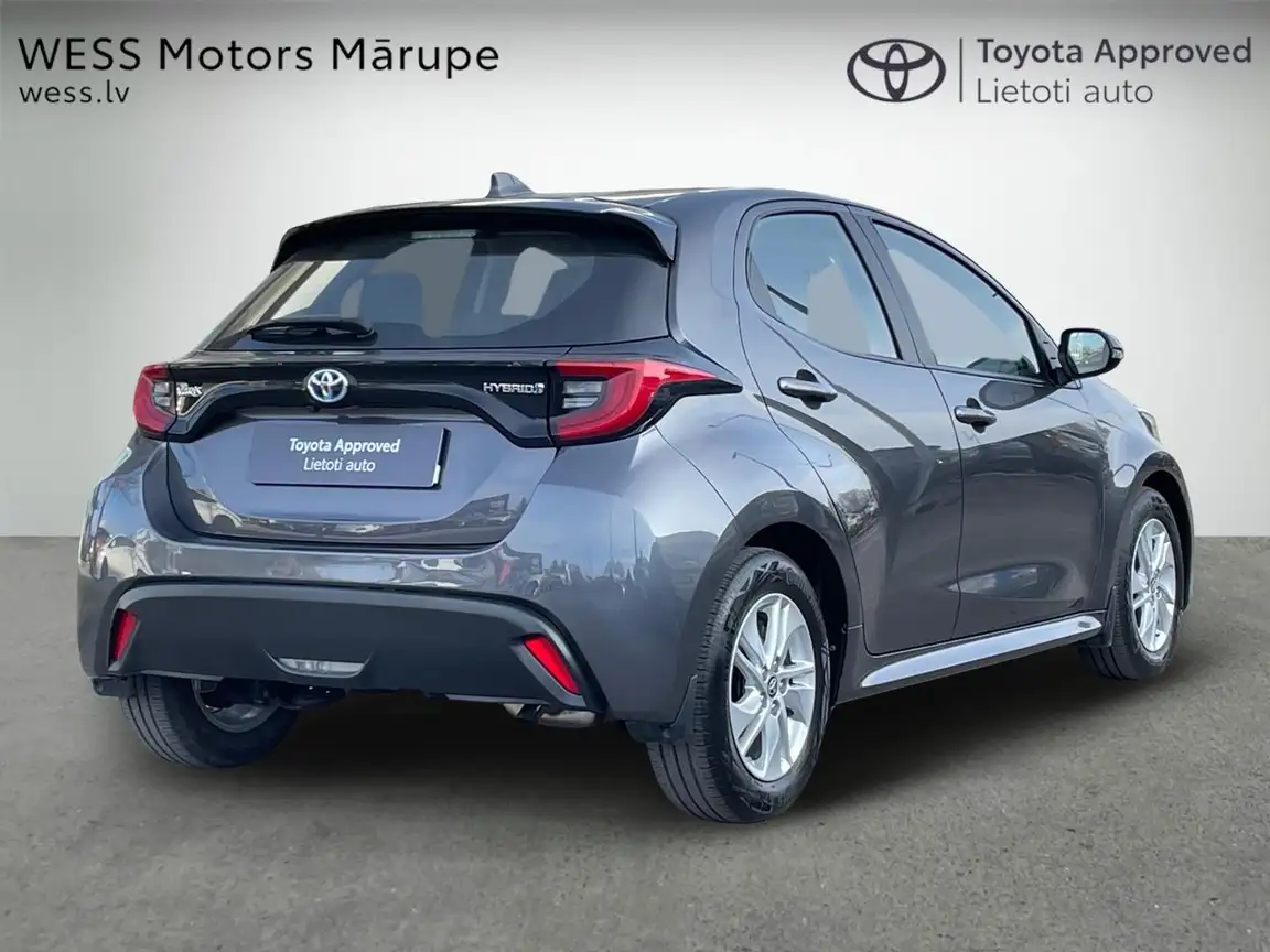 TOYOTA YARIS