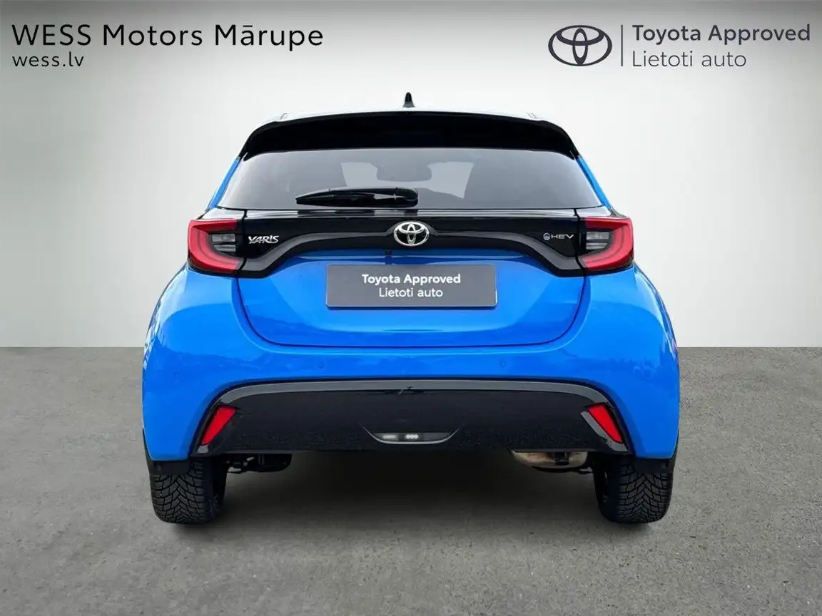 TOYOTA YARIS