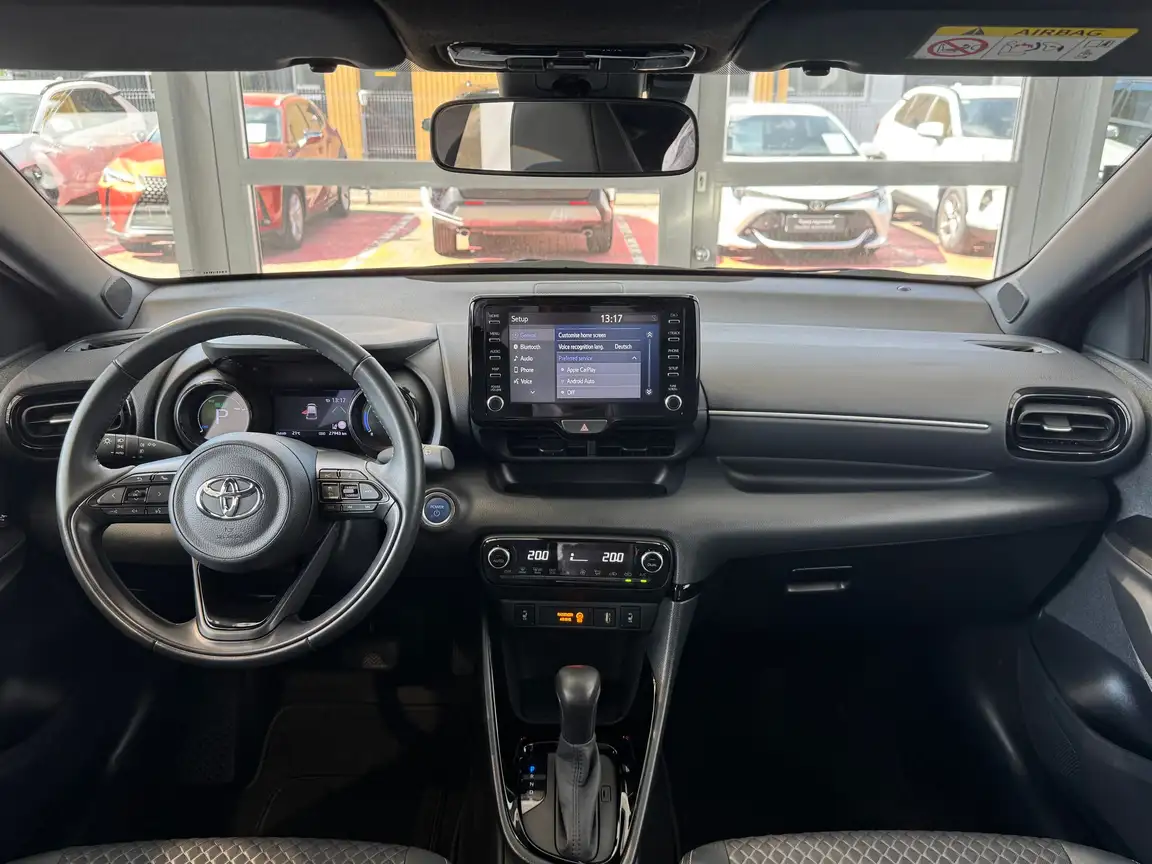 TOYOTA YARIS