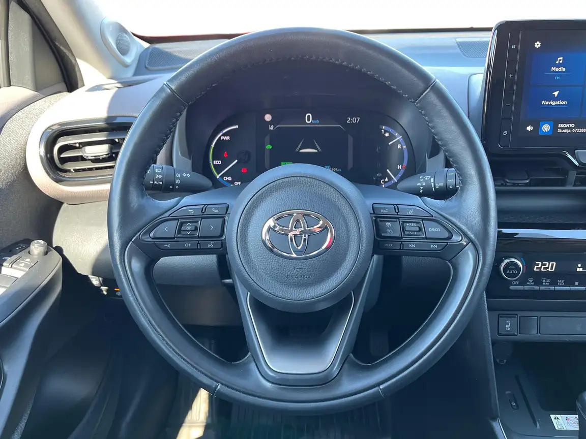 TOYOTA YARIS
