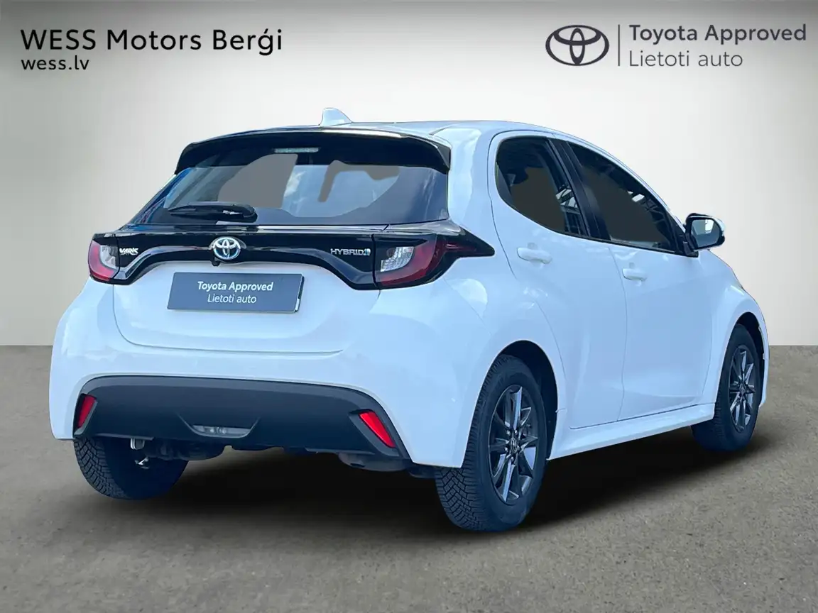 TOYOTA YARIS
