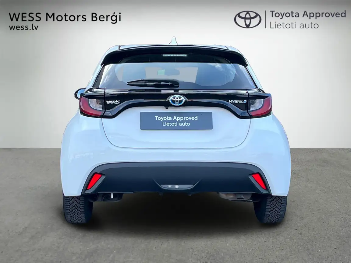 TOYOTA YARIS