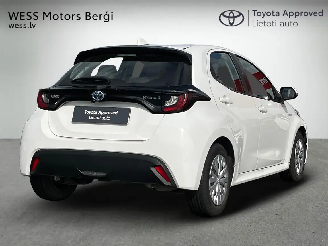 TOYOTA YARIS