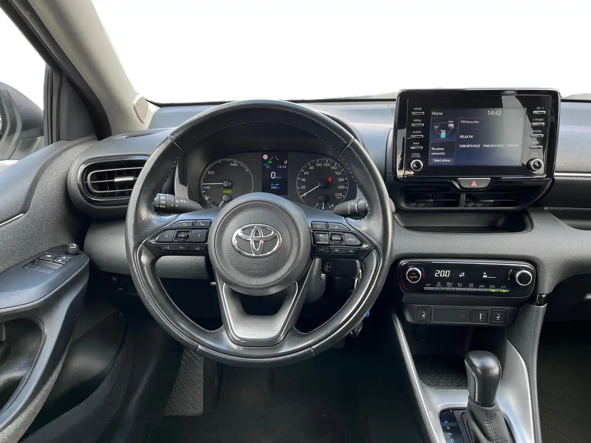 TOYOTA YARIS
