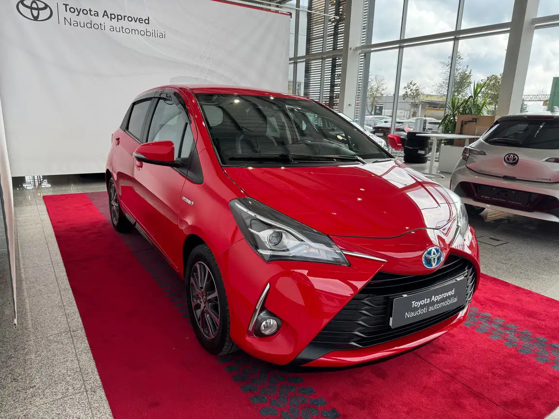 TOYOTA YARIS
