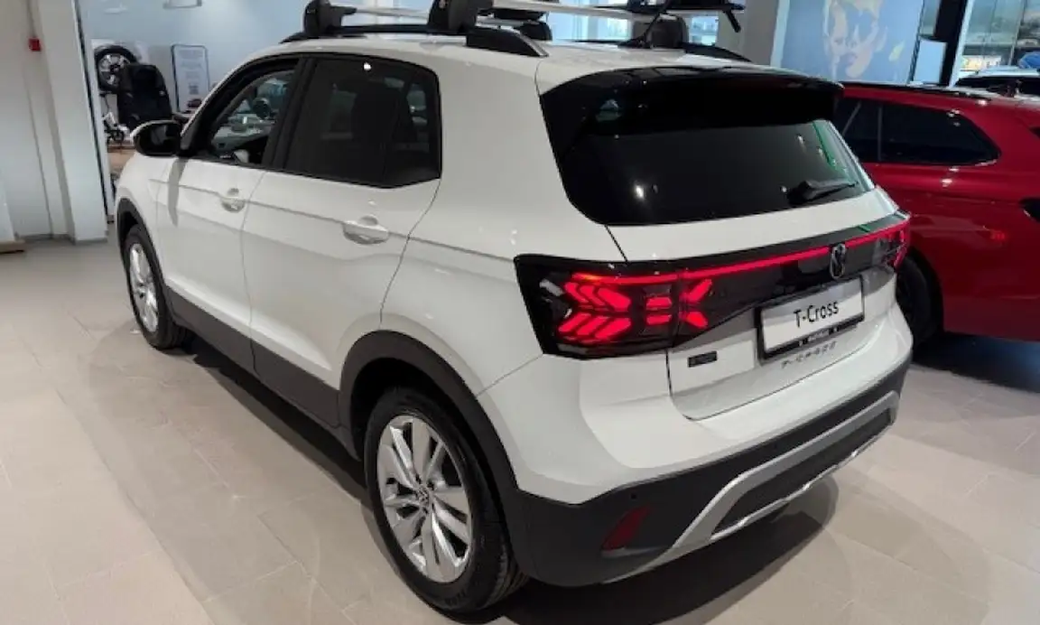 VOLKSWAGEN T-CROSS