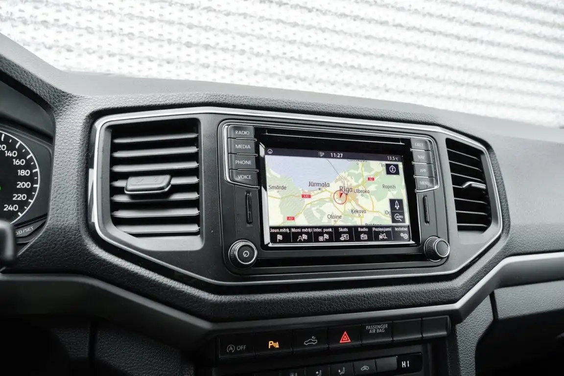 VOLKSWAGEN AMAROK