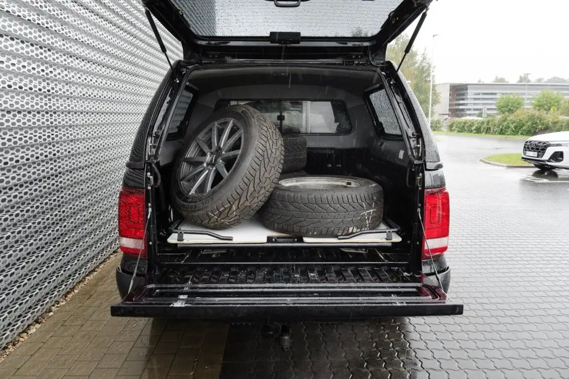 VOLKSWAGEN AMAROK