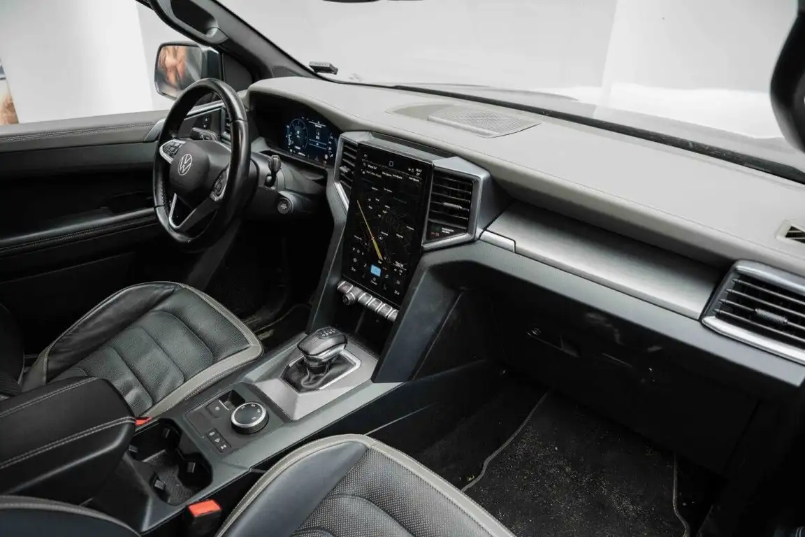 VOLKSWAGEN AMAROK