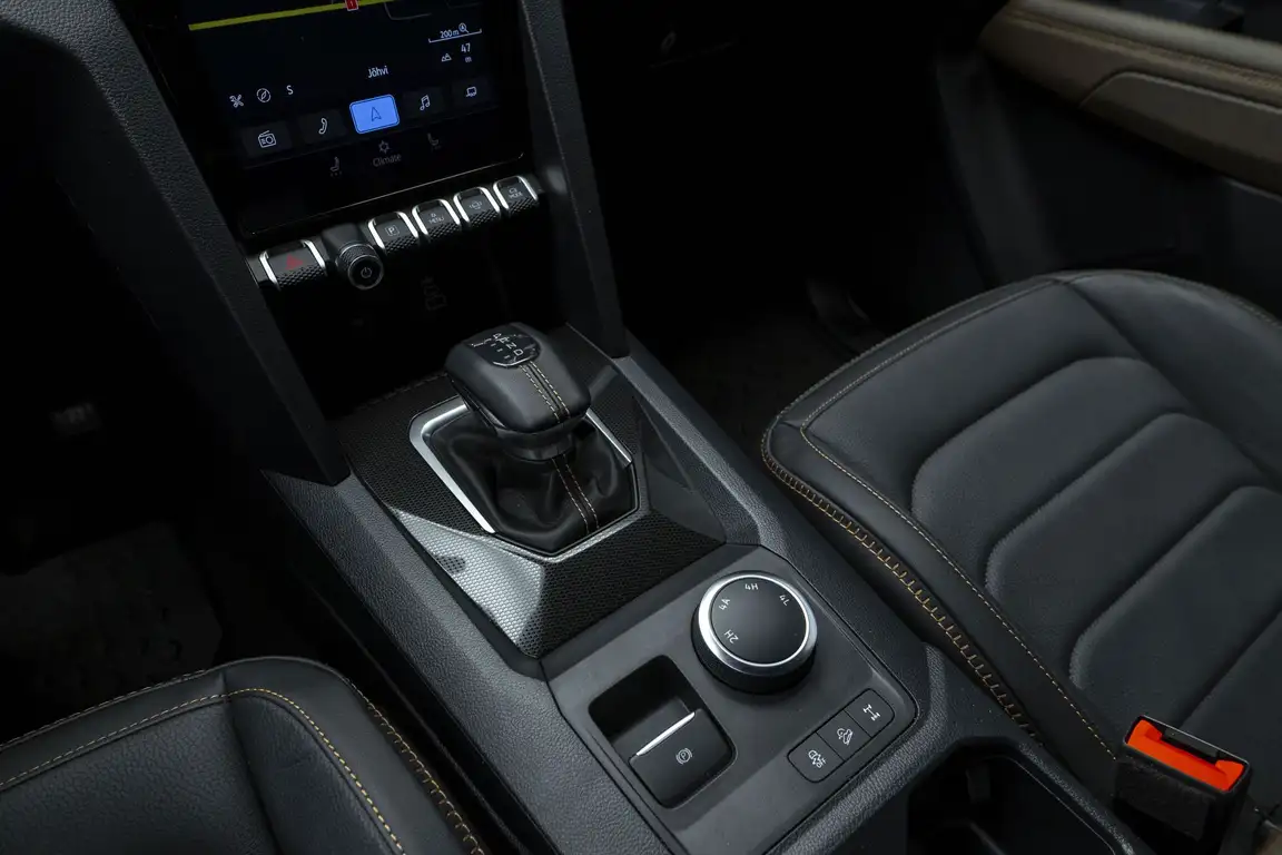 VOLKSWAGEN AMAROK