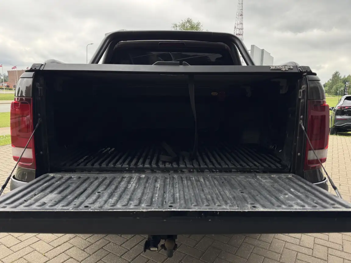 VOLKSWAGEN AMAROK