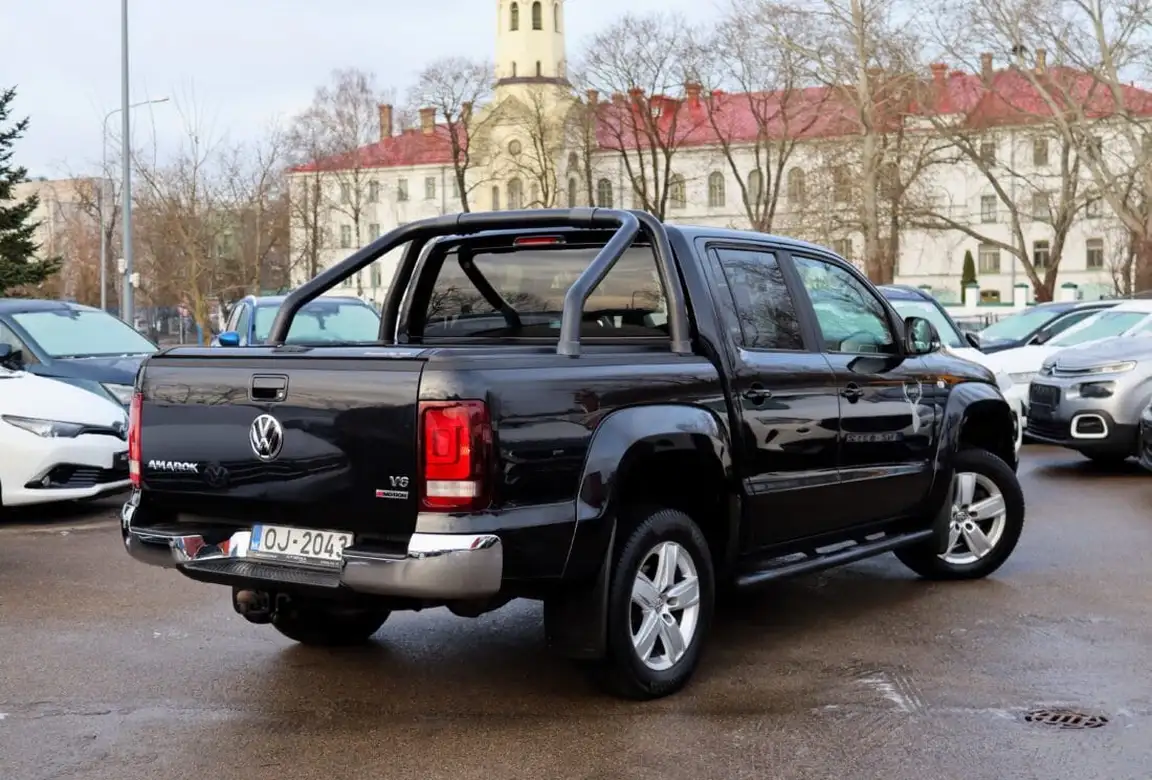 VOLKSWAGEN AMAROK