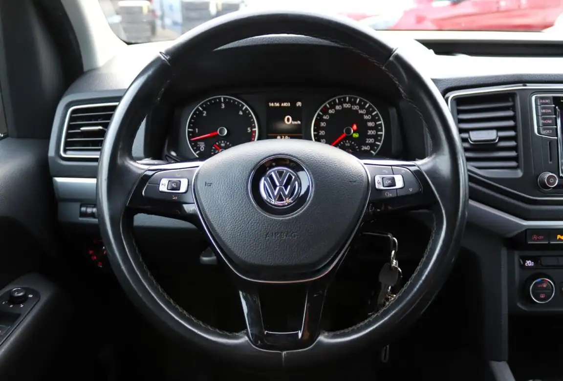 VOLKSWAGEN AMAROK