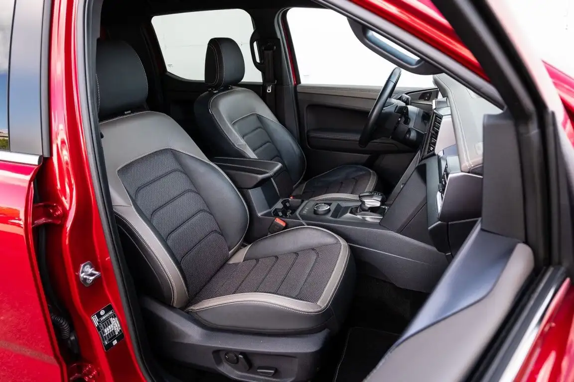 VOLKSWAGEN AMAROK