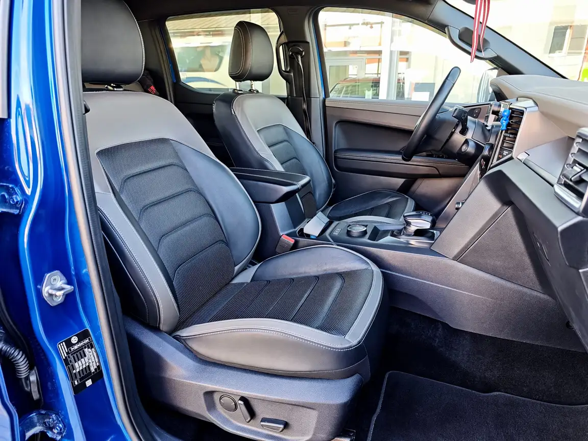 VOLKSWAGEN AMAROK