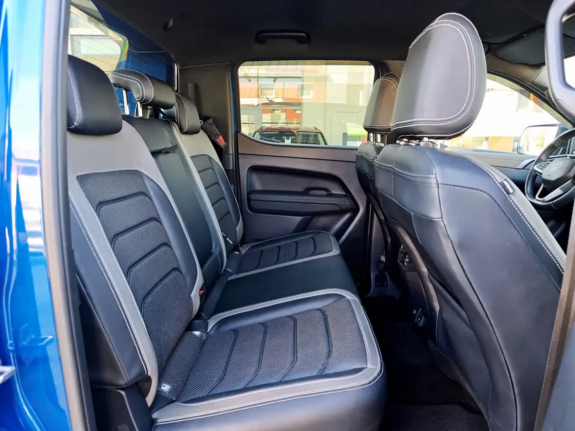 VOLKSWAGEN AMAROK