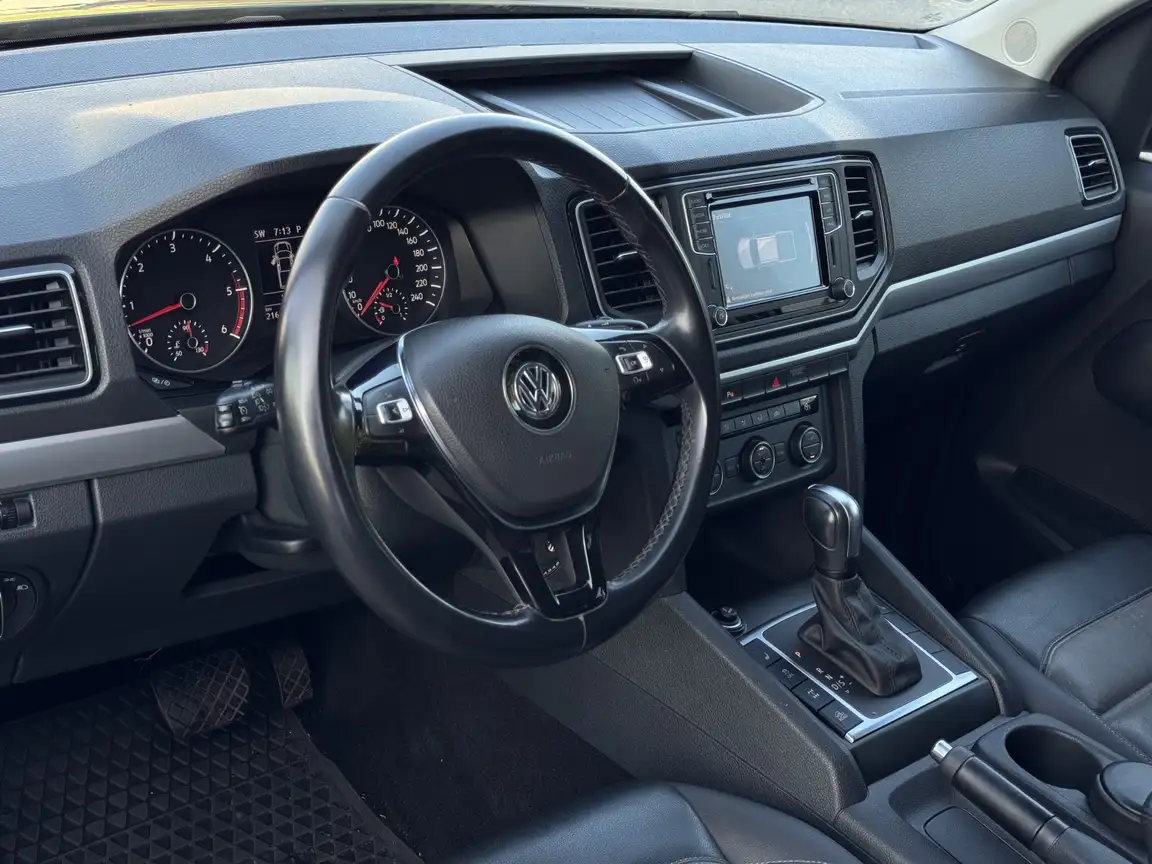 VOLKSWAGEN AMAROK