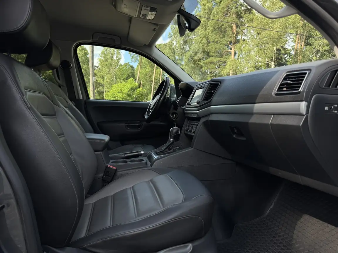 VOLKSWAGEN AMAROK