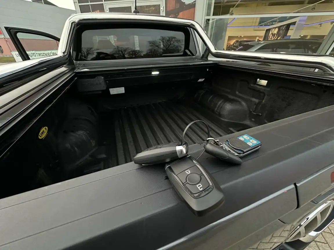 VOLKSWAGEN AMAROK