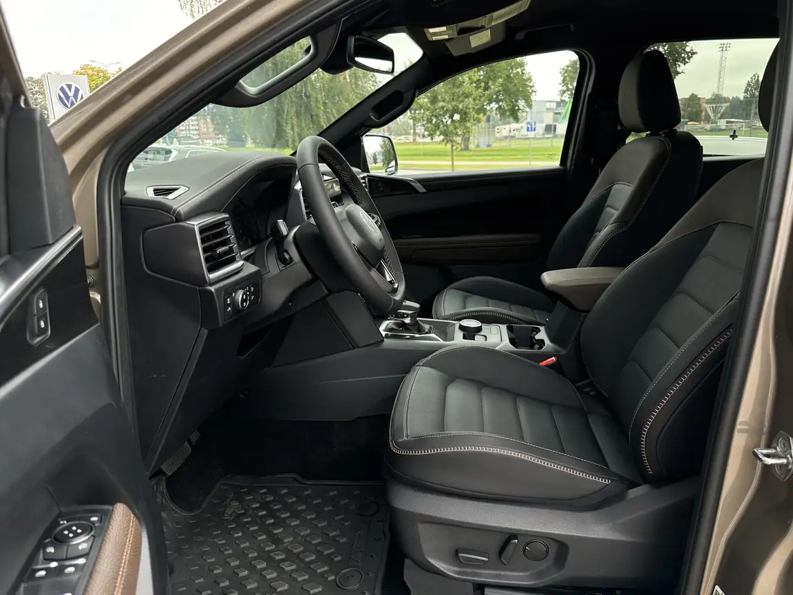 VOLKSWAGEN AMAROK