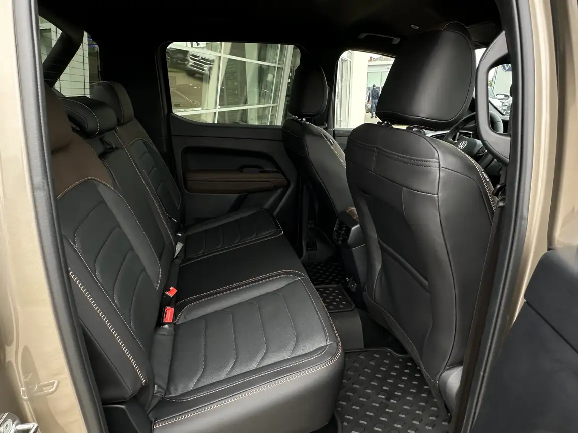 VOLKSWAGEN AMAROK