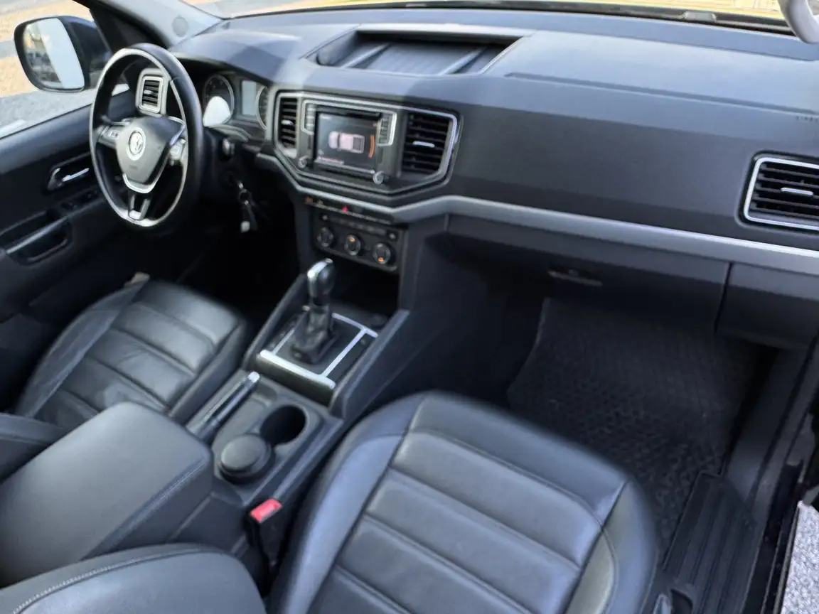 VOLKSWAGEN AMAROK