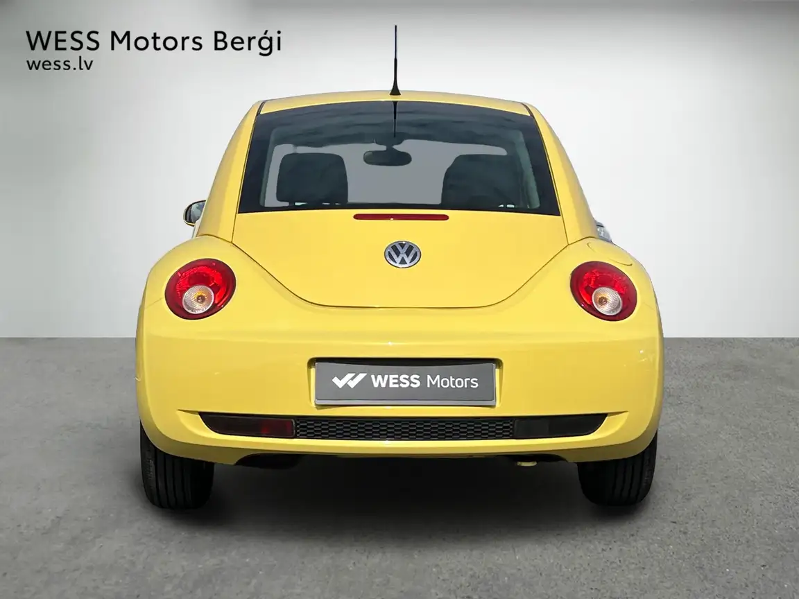 VOLKSWAGEN BEETLE