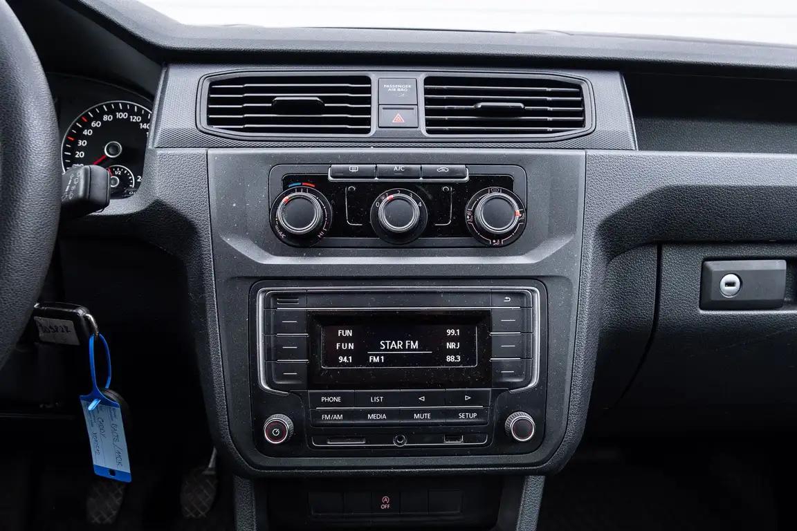 VOLKSWAGEN CADDY