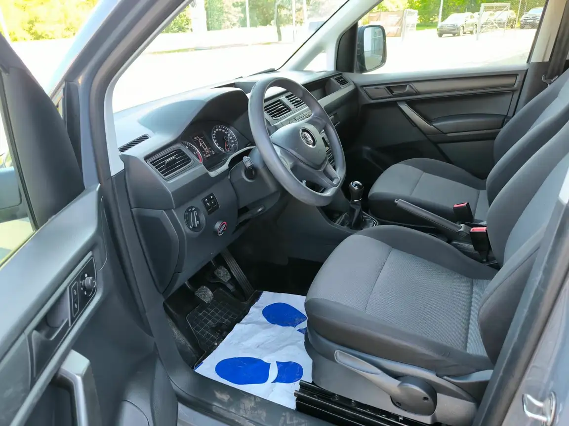 VOLKSWAGEN CADDY