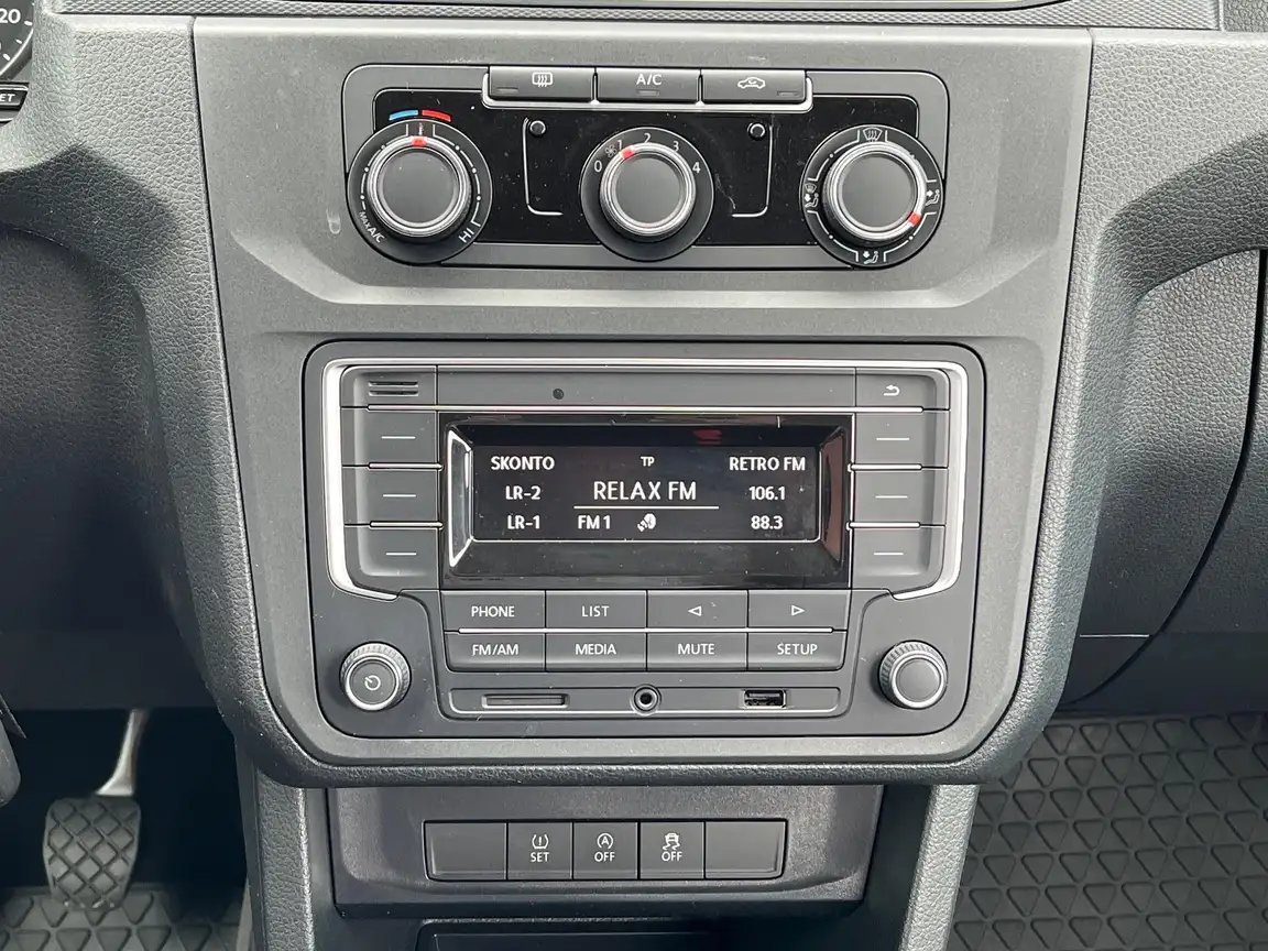 VOLKSWAGEN CADDY