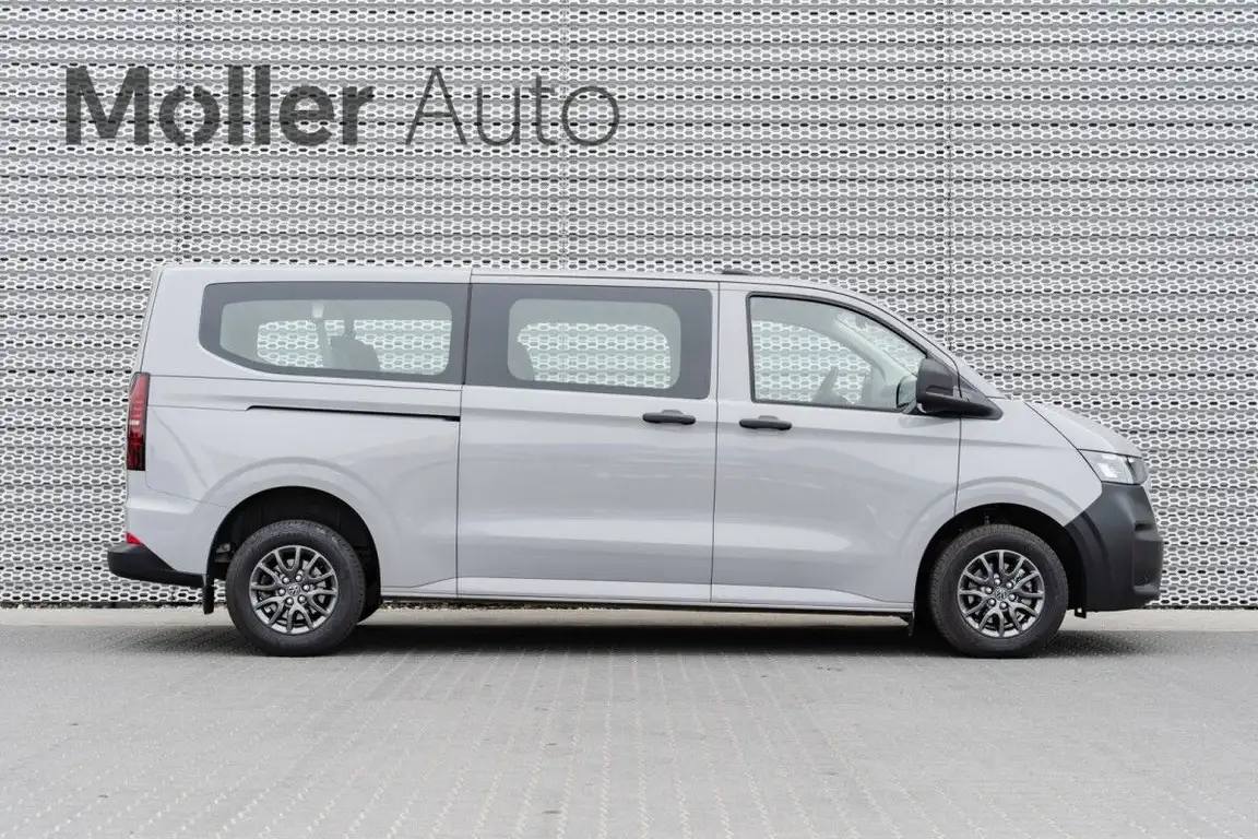 VOLKSWAGEN CARAVELLE