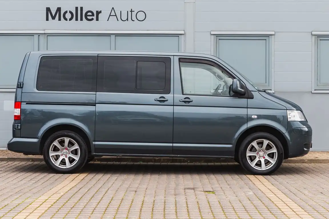 VOLKSWAGEN CARAVELLE