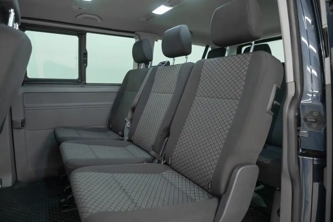 VOLKSWAGEN CARAVELLE