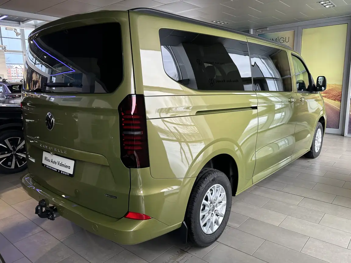 VOLKSWAGEN CARAVELLE