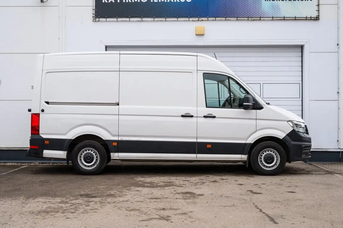 VOLKSWAGEN CRAFTER