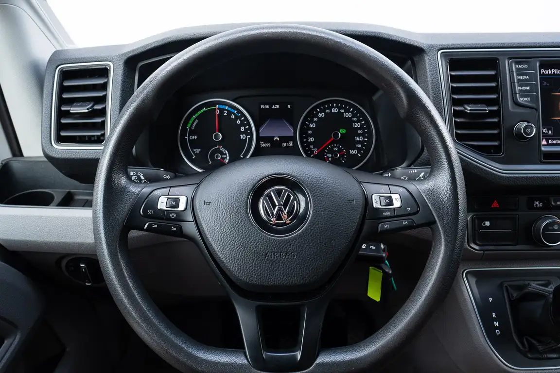 VOLKSWAGEN CRAFTER