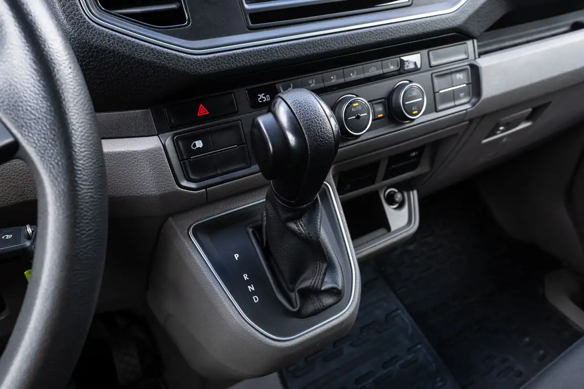 VOLKSWAGEN CRAFTER