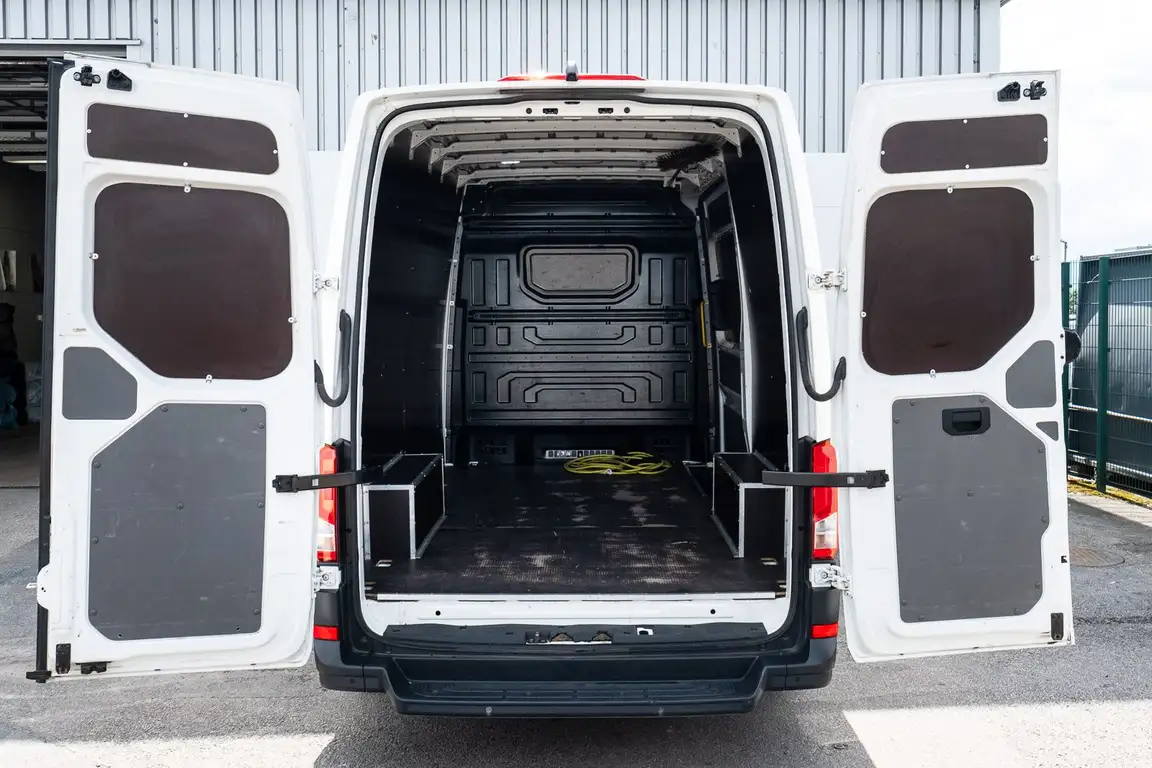 VOLKSWAGEN CRAFTER