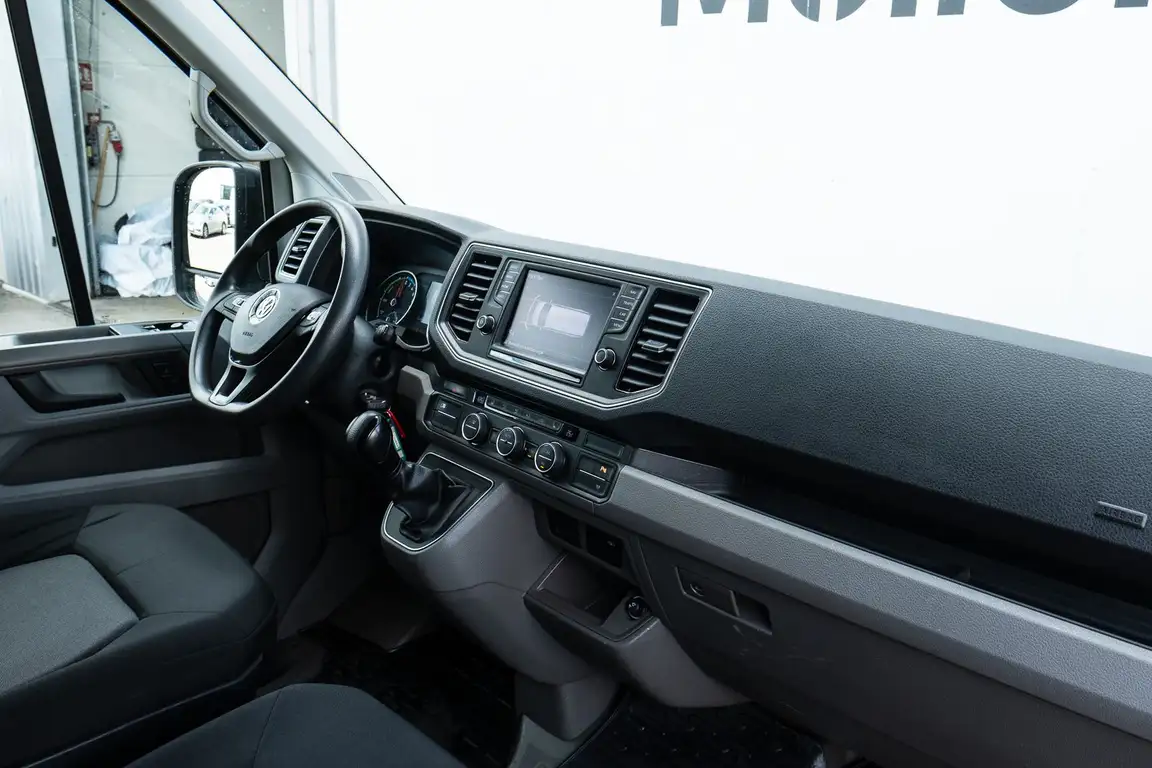 VOLKSWAGEN CRAFTER