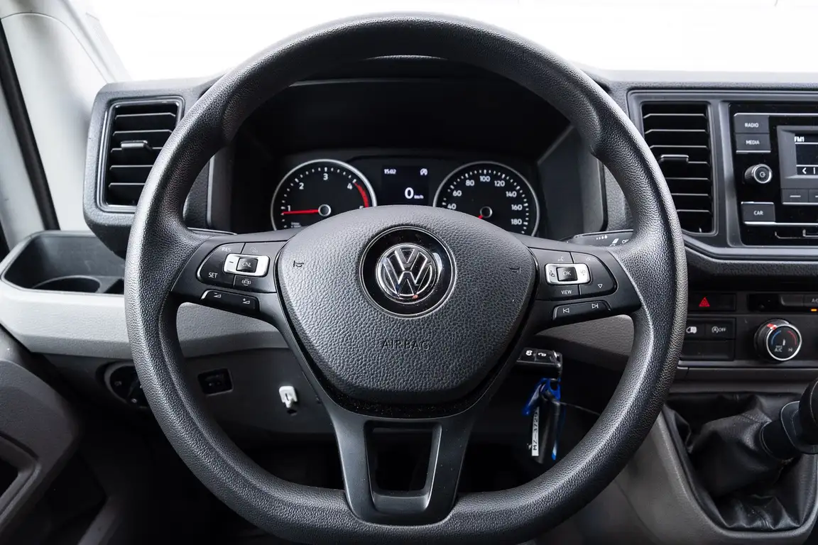 VOLKSWAGEN CRAFTER