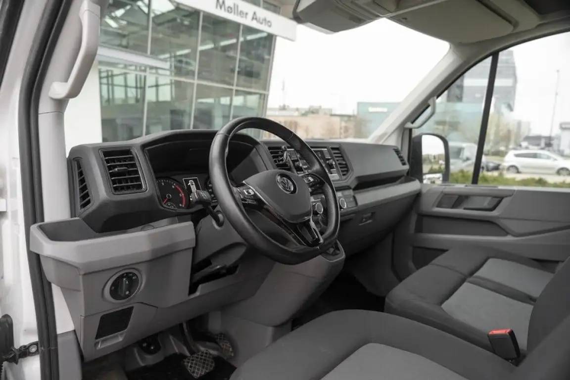VOLKSWAGEN CRAFTER